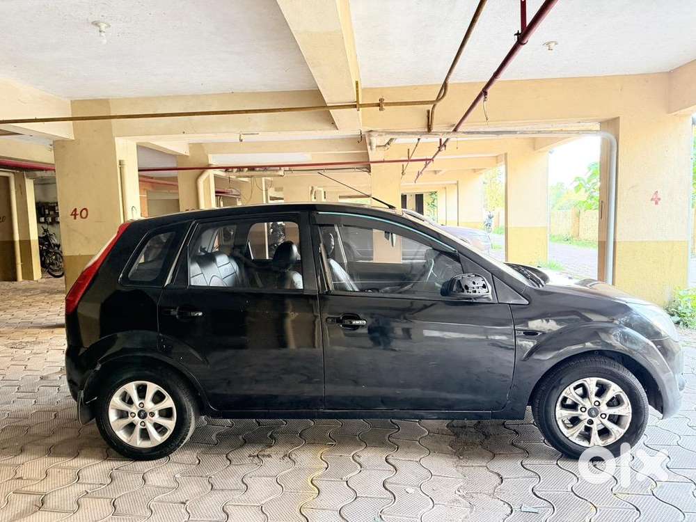 Ford Figo 2012 Petrol Well Maintained,base System White Headlights