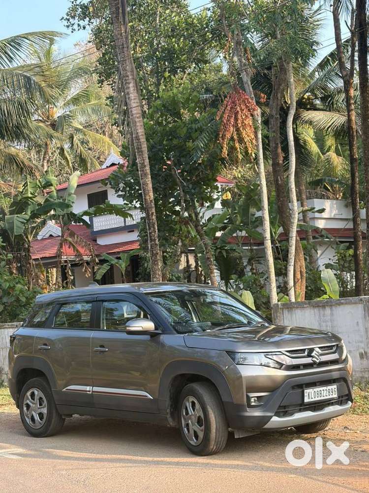 Maruti Suzuki Brezza 1.5 Vxi Smart Hybrid, 2022, Petrol