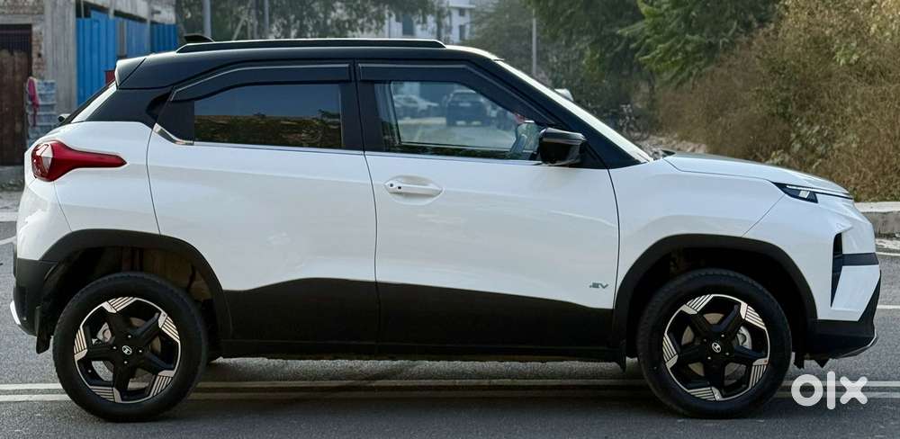 Tata Punch Ev Empowered Plus Lr, 2024, Electric