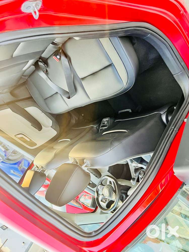 Tata Altroz Xz Plus (s), 2023, Petrol