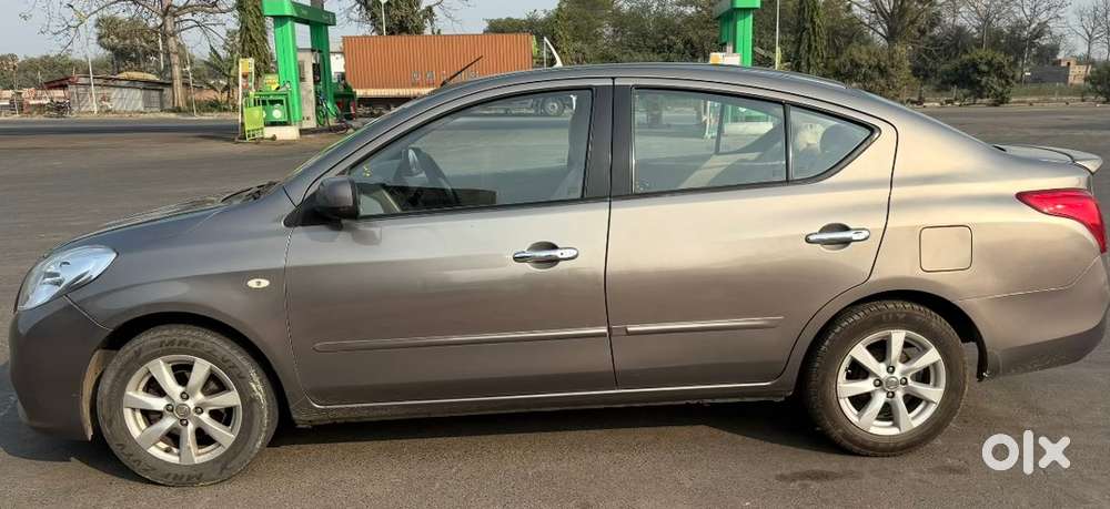 Nissan Sunny Petrol 2013