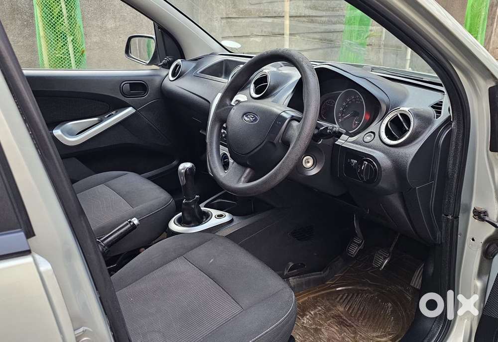 Ford Figo 2012-2015 Petrol Zxi, 2013, Petrol