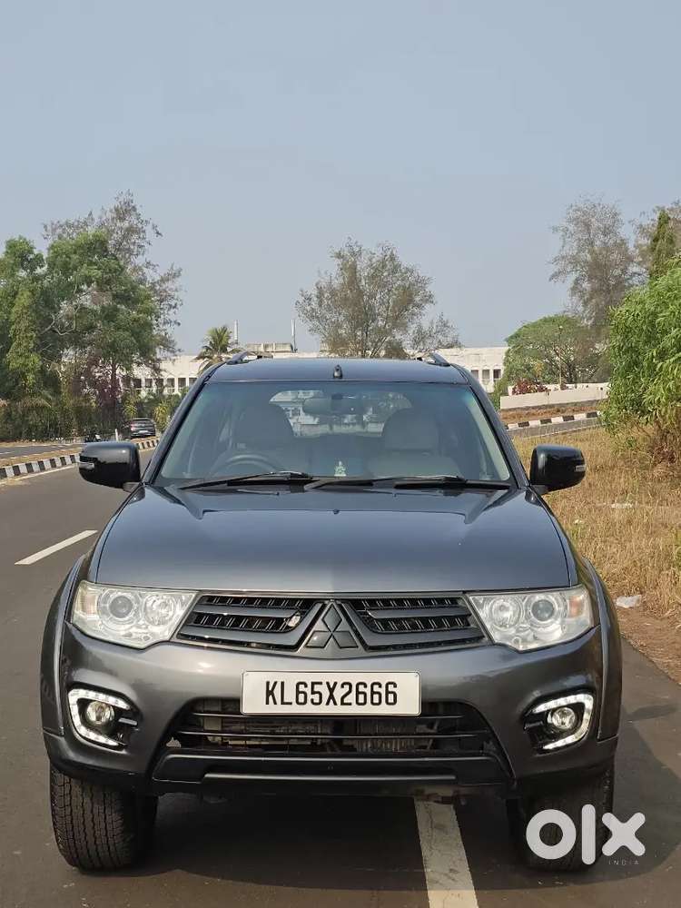 Mitsubishi Pajero Sport 2015 Diesel 118000 Km Driven