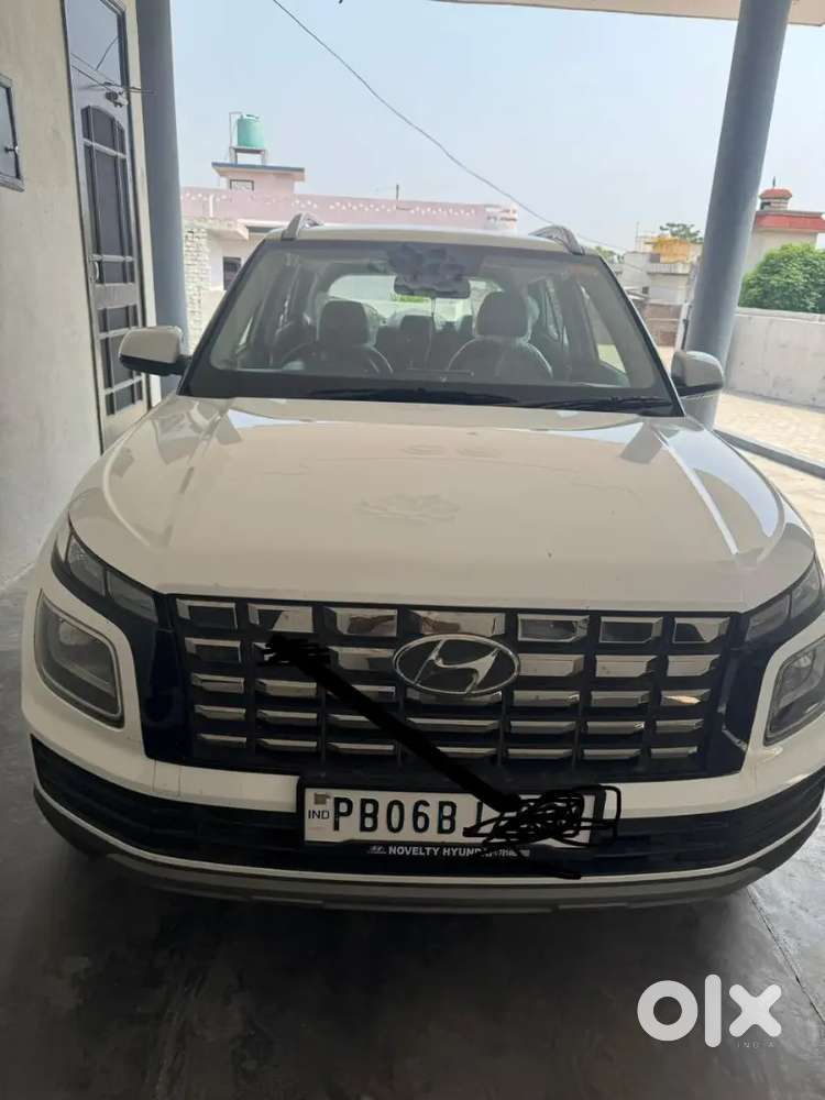 Venue S Plus
2025 Model
Alloy Wheel
Brand New Condition