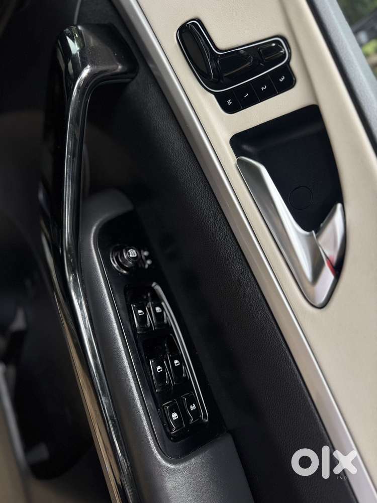 Mahindra Xuv700 2.2 Ax 7 Diesel Mt Str, 2024, Diesel