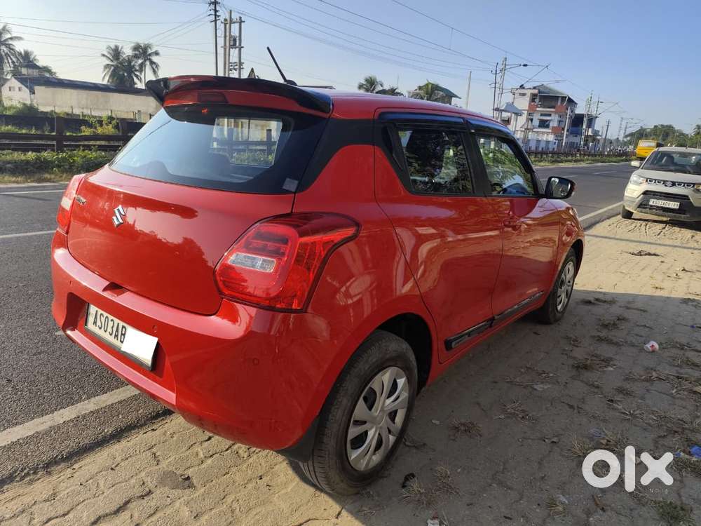 Maruti Suzuki Swift Vxi + Manual, 2021, Petrol
