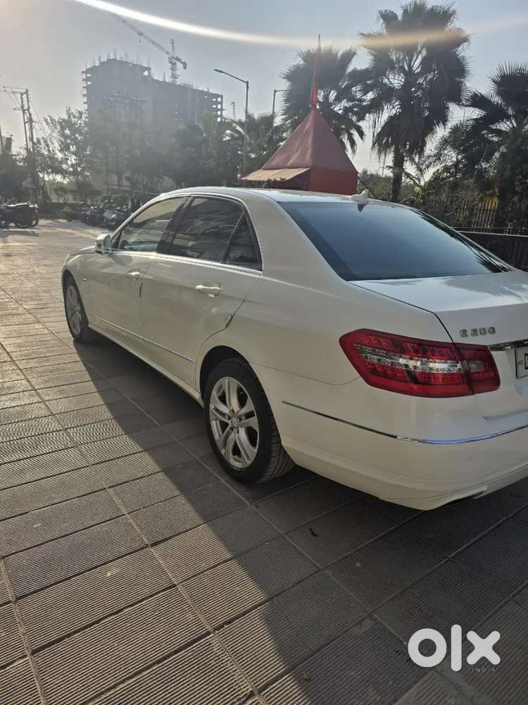 Mercedes-benz E-class 2013 Petrol 77000 Km Driven