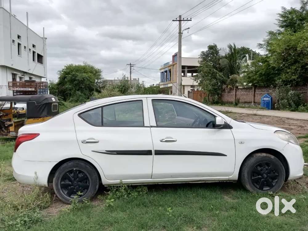 Nissan Sunny Diesel 2012