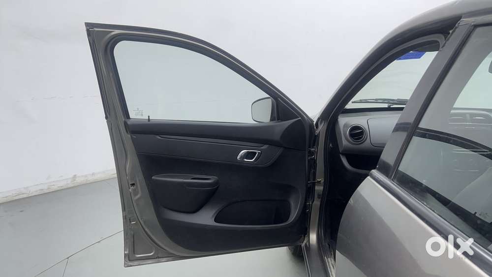 Renault Kwid 1.0 Rxt Sce Special (o), 2019, Petrol