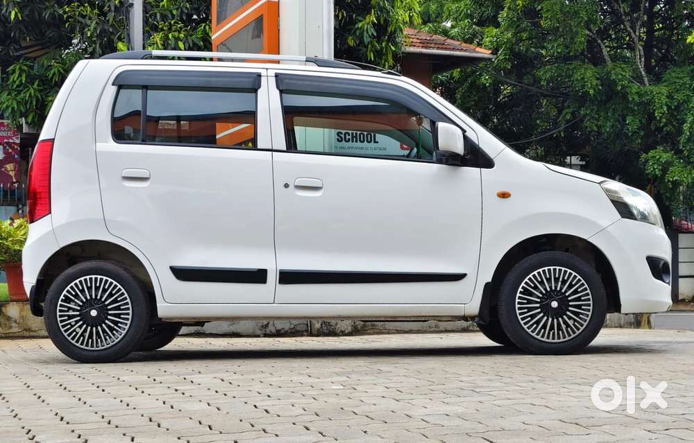 Maruti Suzuki Wagon R Amt Vxi, 2016, Petrol