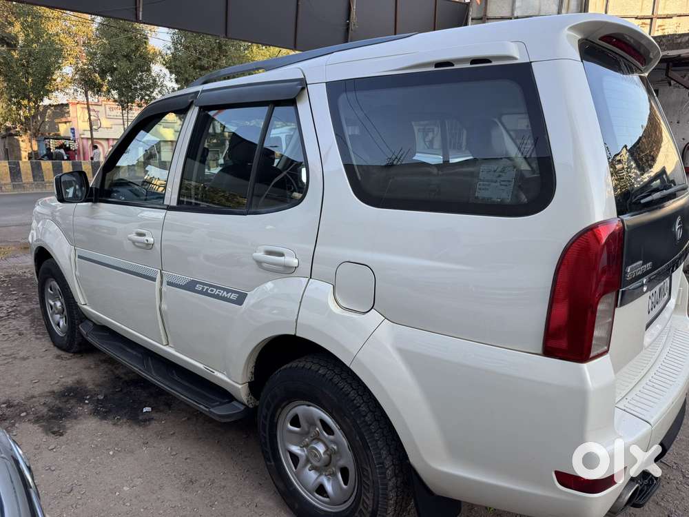 Tata Safari Storme