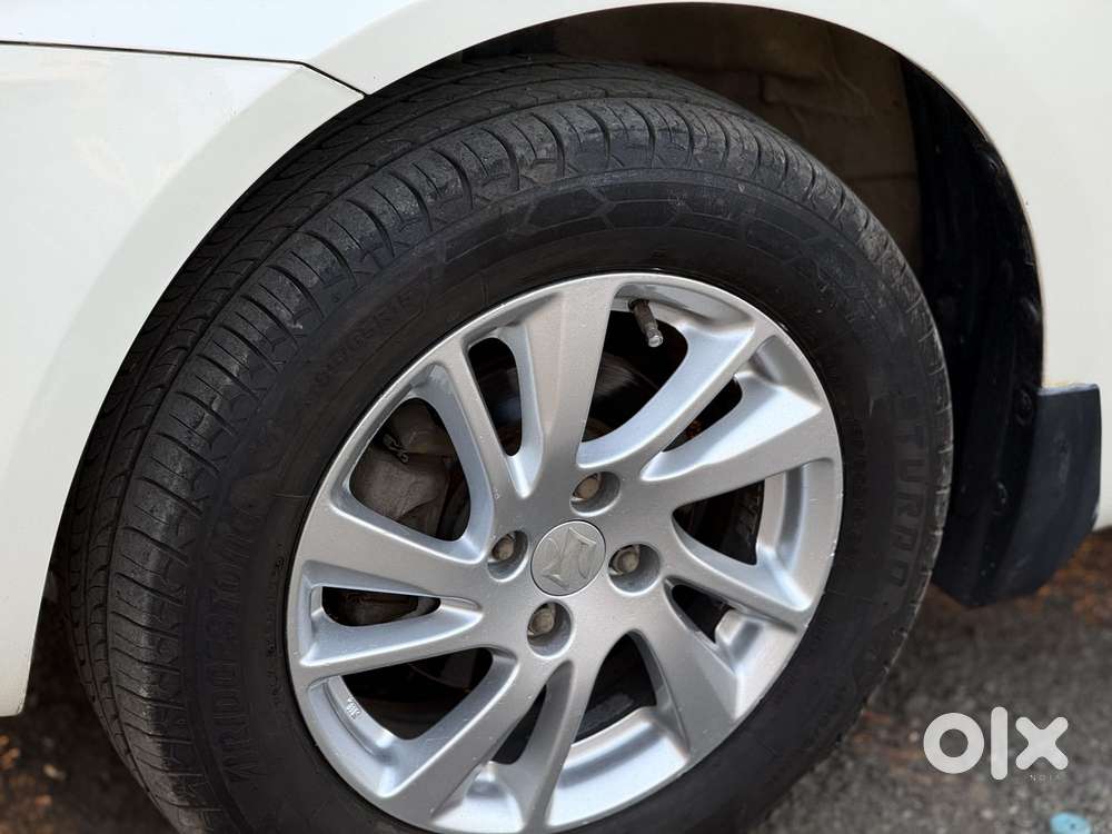 Maruti Suzuki Swift Zxi, 2013, Petrol