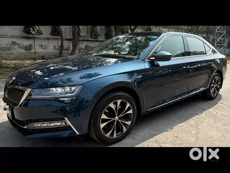Skoda Superb 2.0 L&k Tsi At, 2022, Petrol