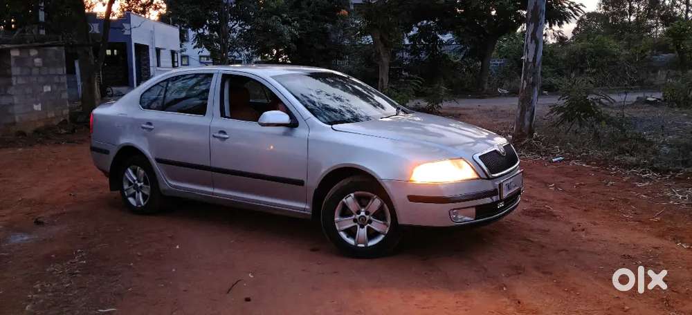Skoda Laura 1.9 Ambiente 2008