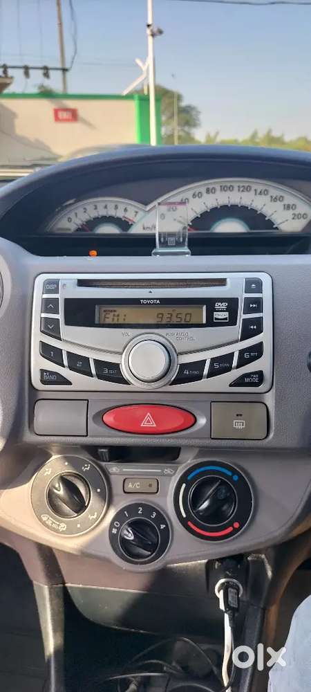 Toyota Etios Liva 2011