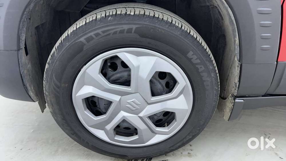 Maruti Suzuki Brezza Vxi At, 2025, Petrol