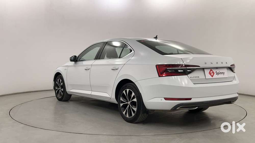 Skoda Superb L&k 1.8 Tsi At, 2023, Petrol