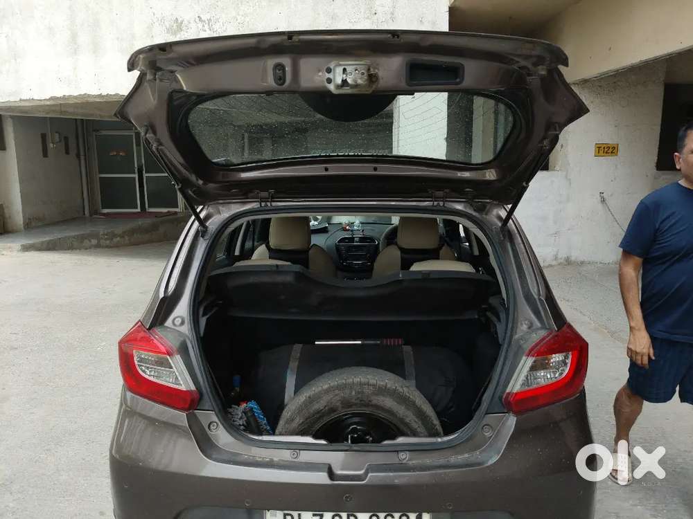 Tata Tiago 1.2 Xza 2019, Top Model