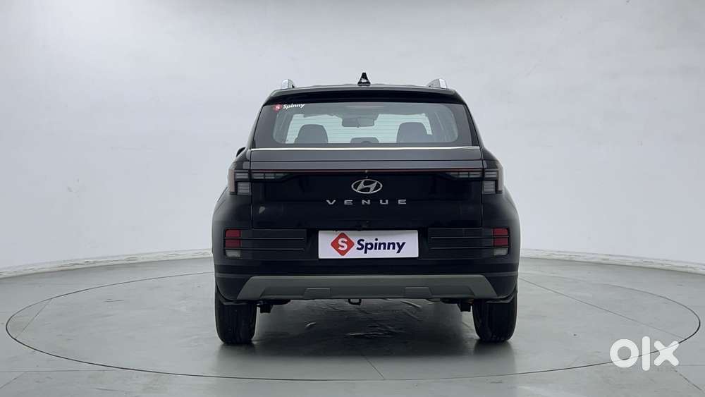 Hyundai Venue 1.2 S (o), 2024, Petrol