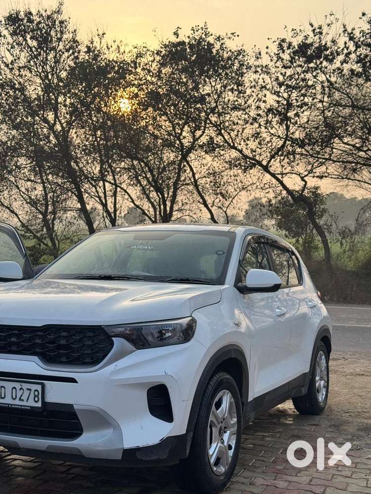 Kia Sonet 2023 Petrol Well Maintained
