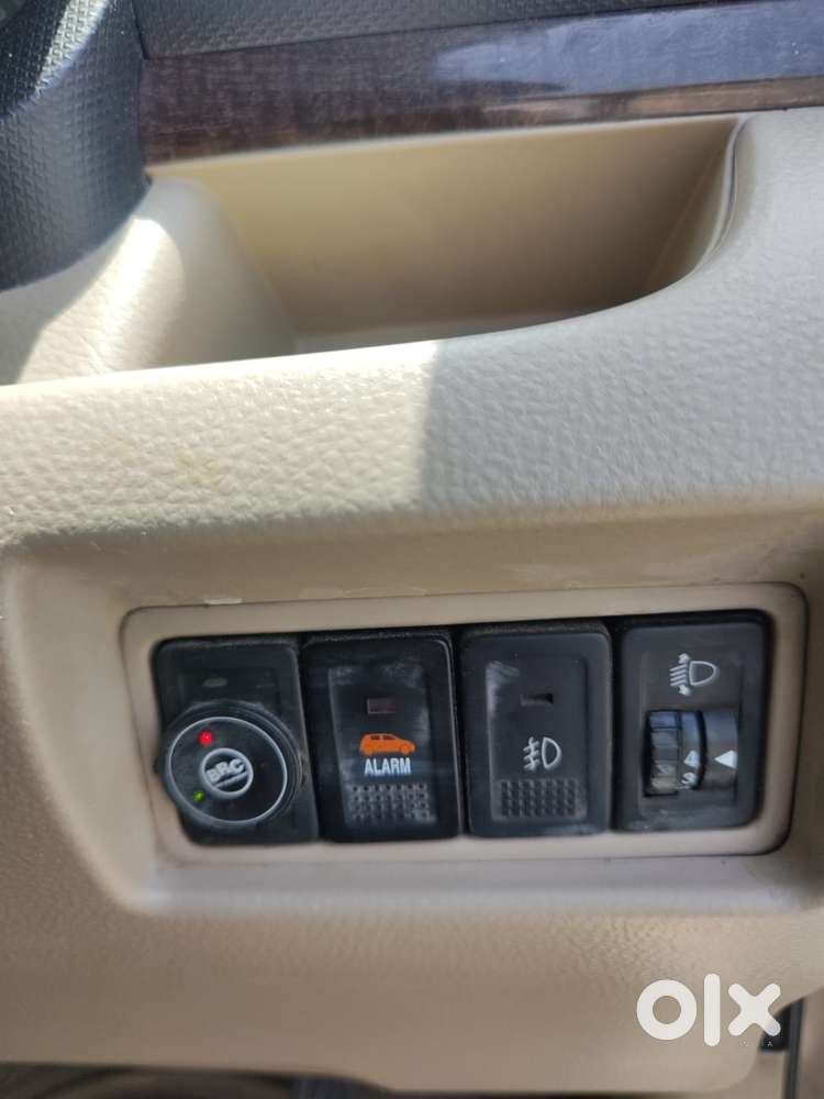 Maruti Suzuki Swift Dzire 1.2 Vxi Bsiv, 2016, Cng & Hybrids