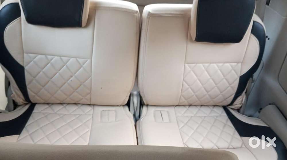 Toyota Innova 2.5 Vx 8 Seater Bs Iv, 2011, Diesel