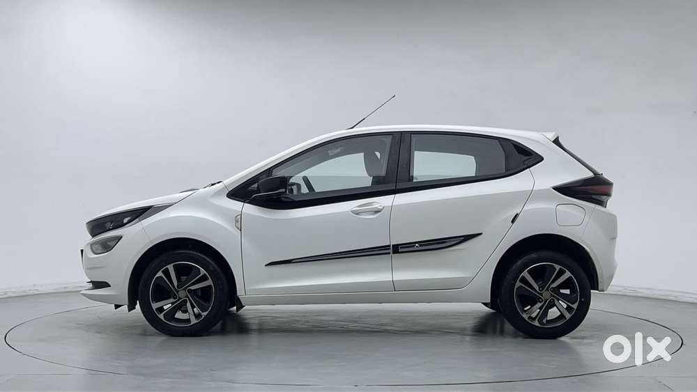 Tata Altroz Xz, 2023, Petrol