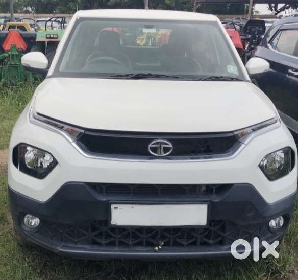 Tata Punch Accomplished Amt Sunroof, 2023, Petrol