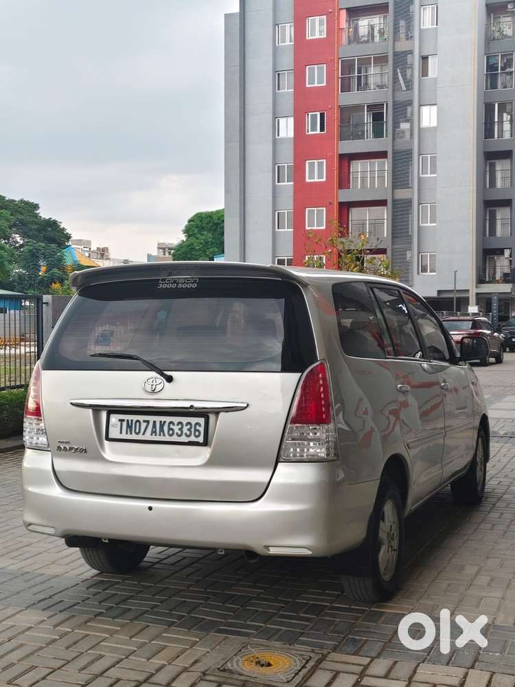 Toyota Innova 2.5 V 7 Str, 2006