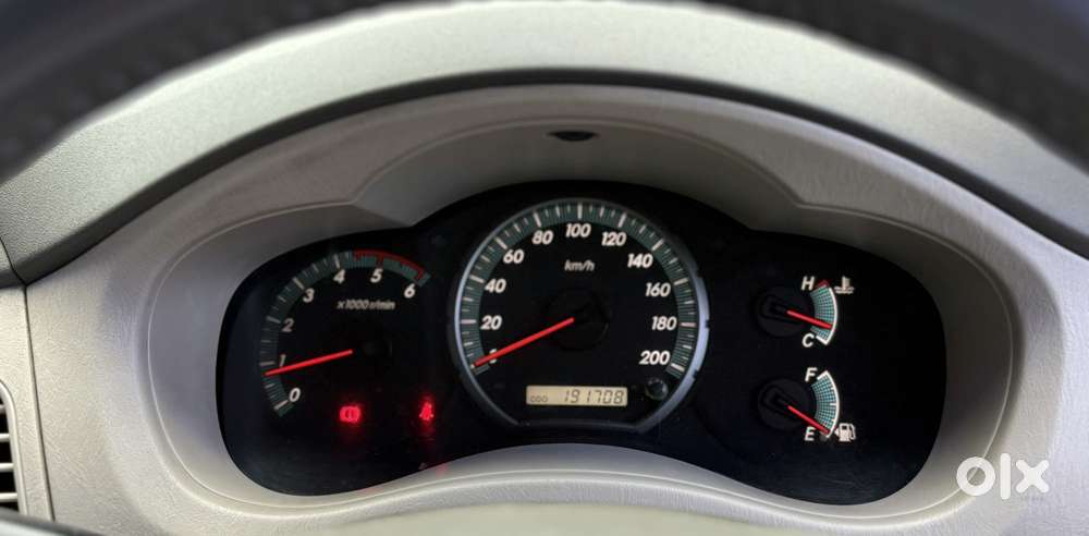 Toyota Innova 2.5 V 8 Str, 2013, Diesel