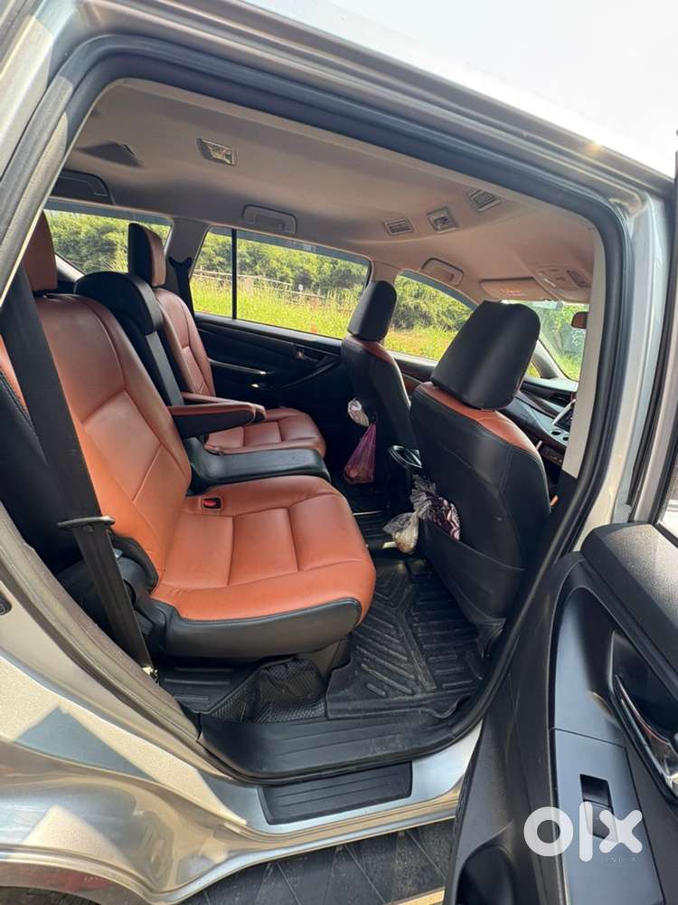 Toyota Innova Crysta