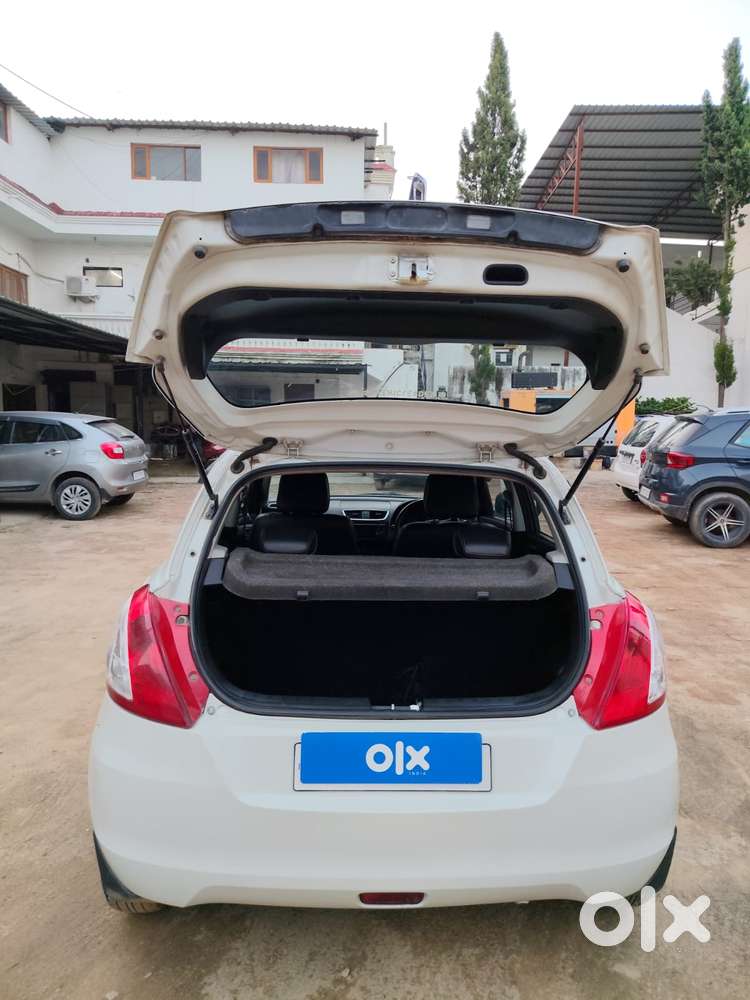 Maruti Suzuki Swift Vxi 1.2 Abs Bs-iv, 2015, Petrol
