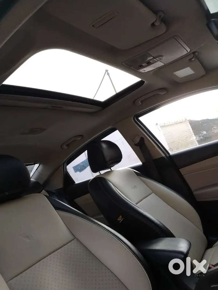 Hyundai Verna 2020 Diesel Well Maintained Sunroof Top Model