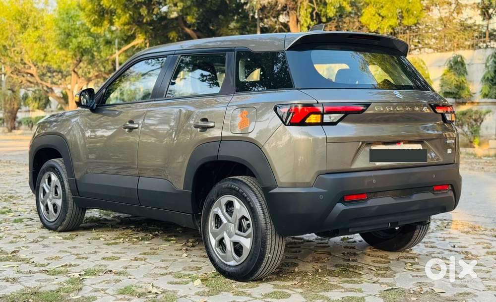Maruti Suzuki Brezza Vxi At, 2024, Petrol