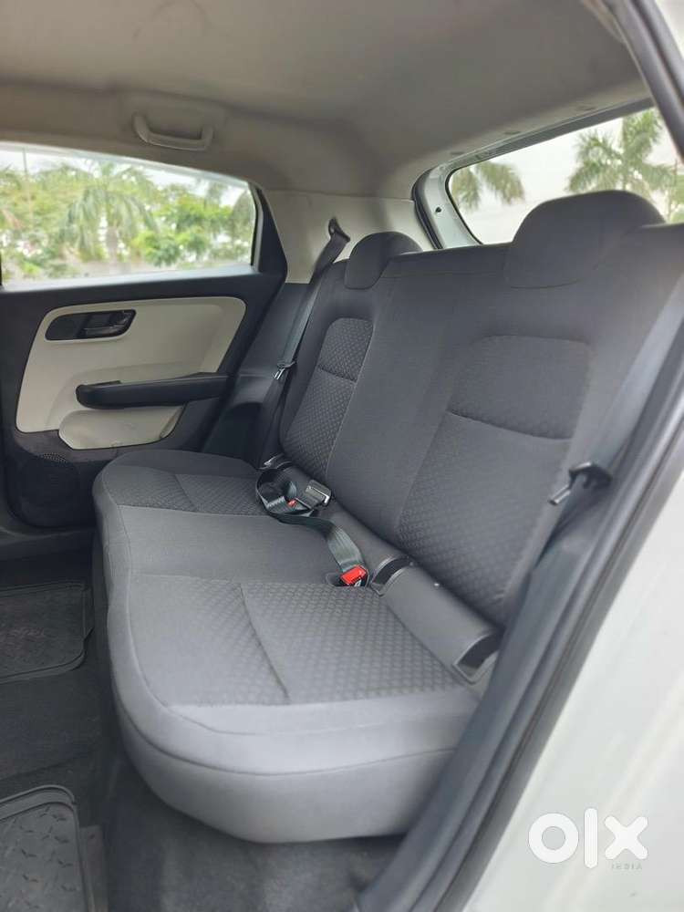 Tata Altroz 2024 Petrol 7347 Km Driven