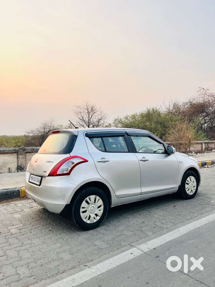 Maruti Suzuki Swift Vxi + Manual, 2012, Petrol