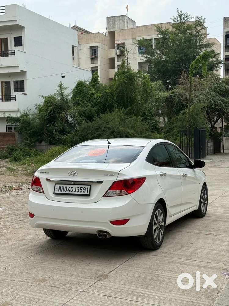 Hyundai Verna Fluidic 1.6 Vtvt Sx, 2014, Petrol