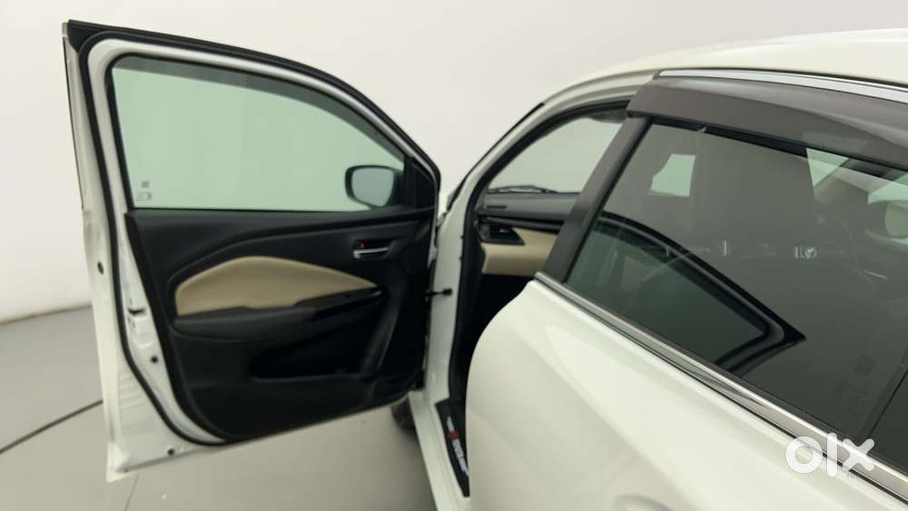 Toyota Glanza 1.2 V Amt, 2025, Petrol