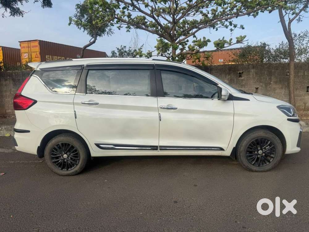 Maruti Suzuki Ertiga Vxi Shvs, 2022, Petrol