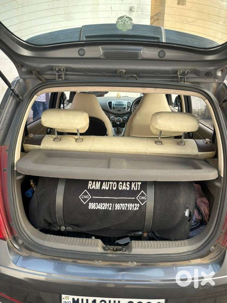 Urgent  Hyundai I10 2011 Cng & Hybrids Good Condition