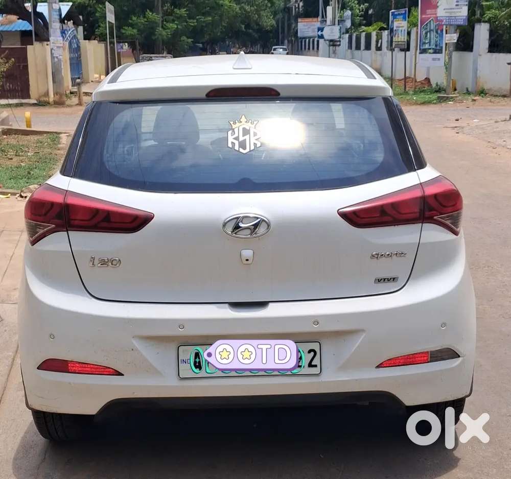 Hyundai I20 2016 Petrol Well Maintained, All 4 New Ztyres
