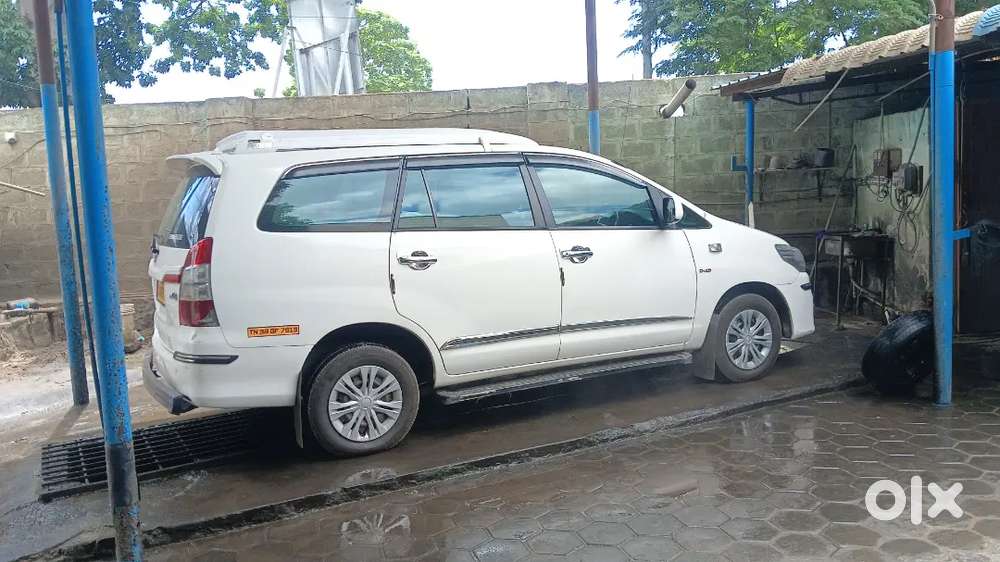 Toyota Innova Diesel 2011 4th