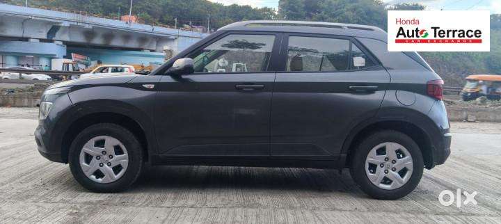 Hyundai Venue 1.2 S Plus, 2020, Petrol