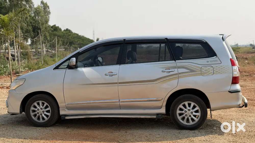 Toyota Innova 2014 Diesel Well Maintained