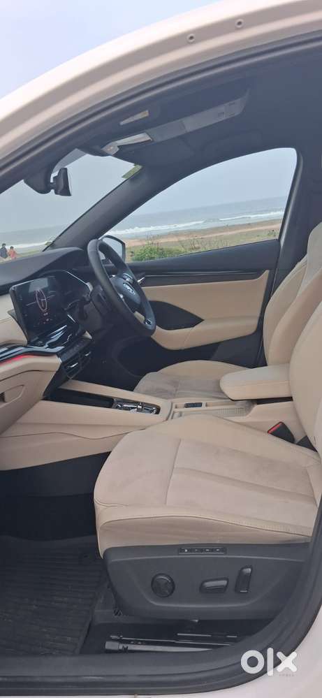 Skoda Octavia 2.0 L K Tsi At, 2022, Petrol