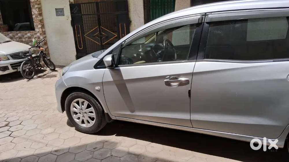 Honda Mobilio 1.5 V 2014