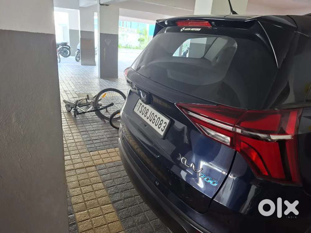 Mahindra Xuv700 2022 Petrol 44700 Km Driven