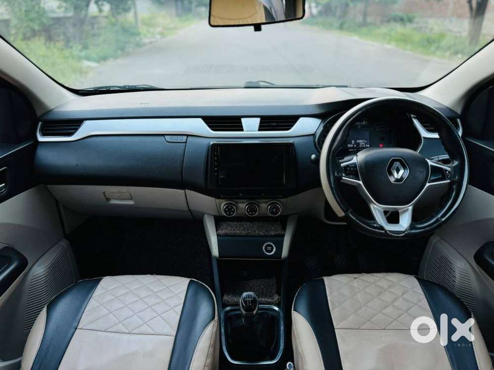 Renault Triber Rxz, 2022, Petrol