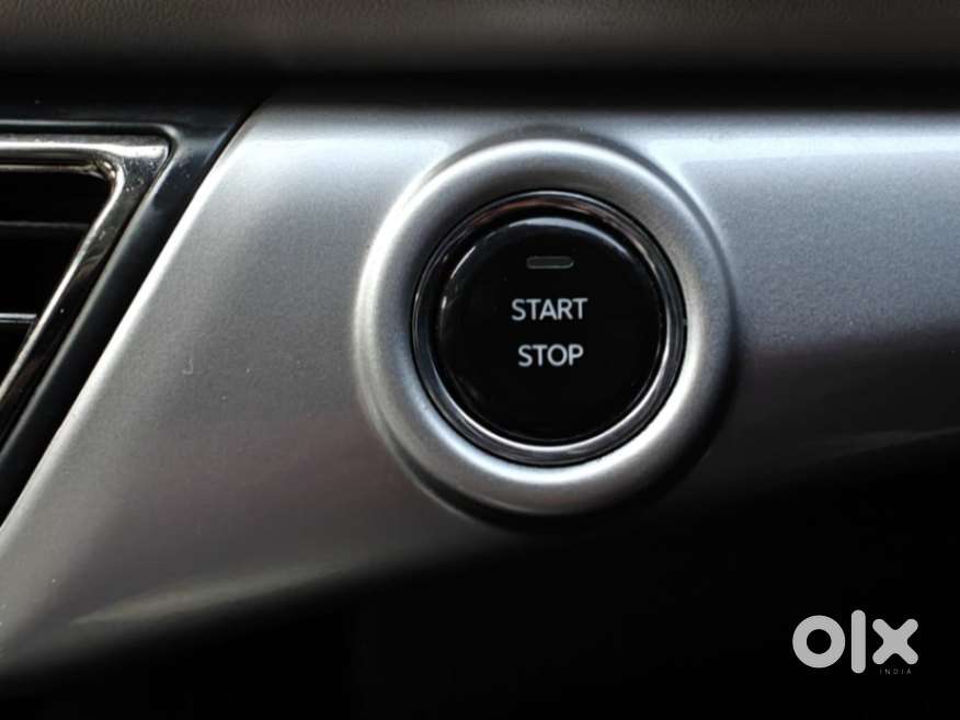 Mahindra Xuv700 2.2 Ax 7 Diesel At Luxury Pack Str, 2024, Diesel