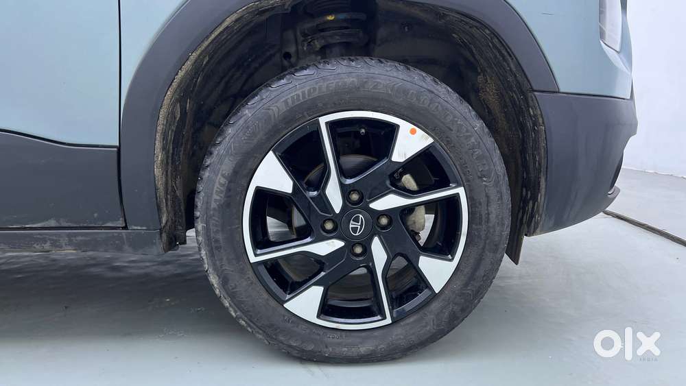 Tata Punch Accomplished Dazzle Sunroof Cng, 2024, Cng & Hybrids